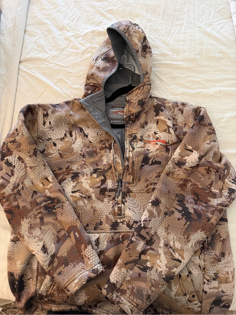 Men's Performance Camo Hooded Pullover Jacket - Realtree-Inspired Brown